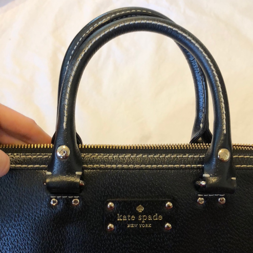 SOLD SOLD SOLD KATE SPADE LEATHER LAPTOP CASE - Picture 4 of 8